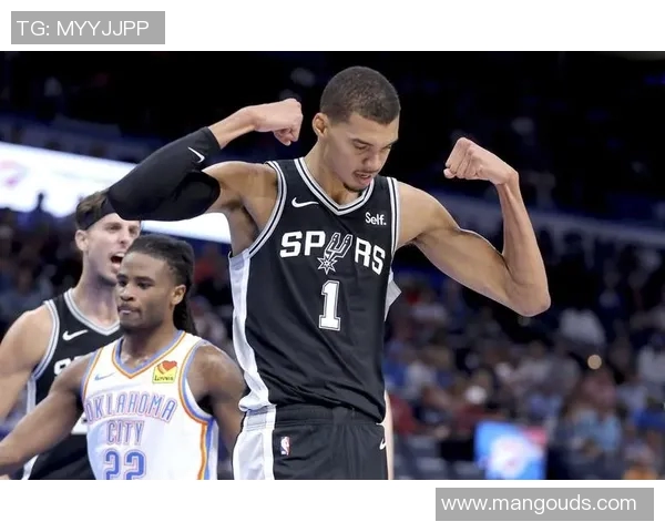 文班亚马法国队首秀狂砍27分力压意大利引发NBA球探热议