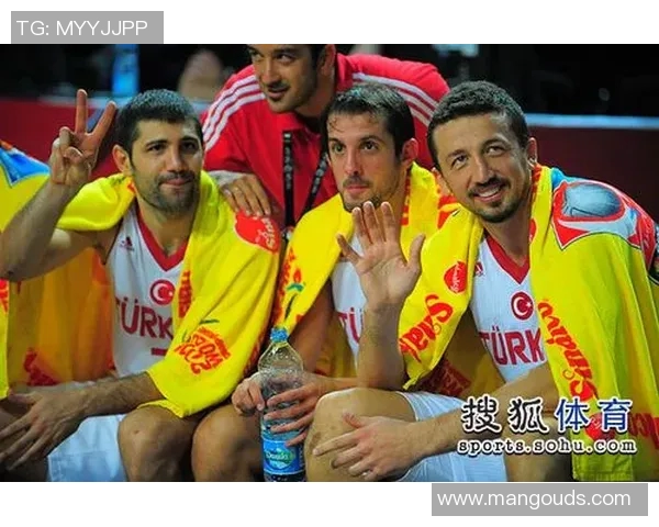 斯洛文尼亚与土耳其的精彩对决展现足球魅力与激情碰撞 斯洛文尼亚与土耳其的精彩对决展现足球魅力与激情碰撞