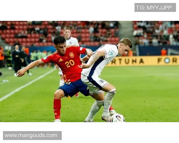 欧青赛精彩对决英格兰迎战波兰争夺晋级名额