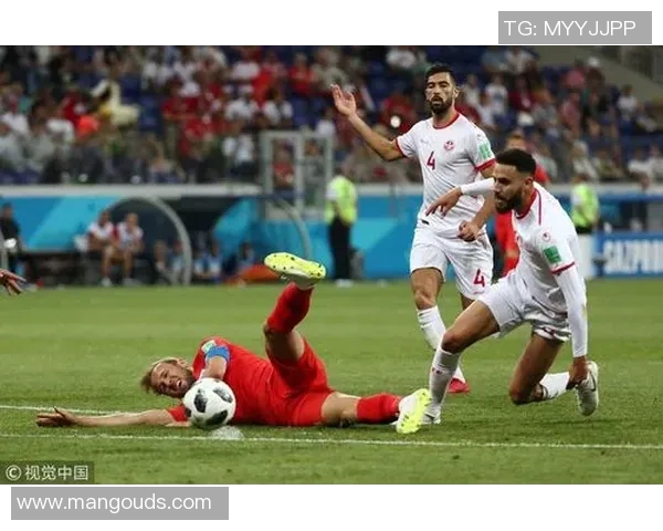 中国与突尼斯足球友谊赛精彩回顾与分析全景展现 中国与突尼斯足球友谊赛精彩回顾与分析全景展现