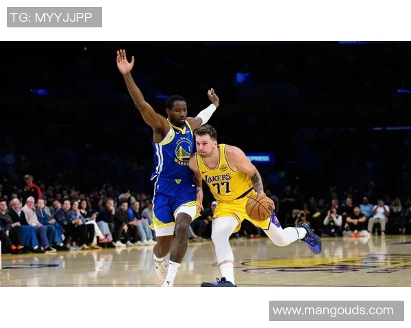 火箭与湖人精彩对决直播回放全程回顾与精彩瞬间分析