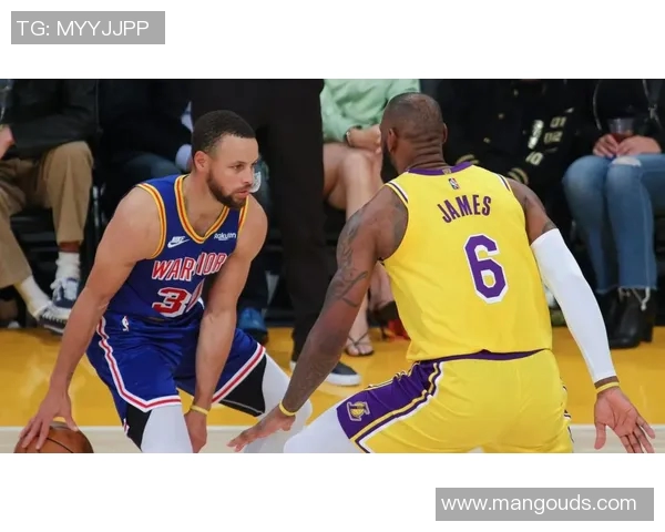 勇士与热火激战正酣2月11日NBA精彩对决引发球迷热议