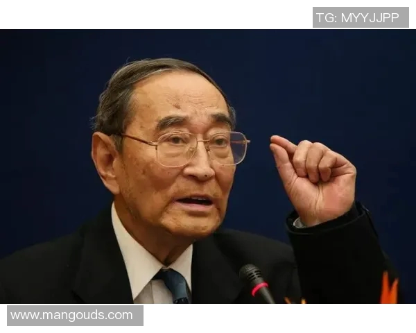 与陈强对话:回顾他的足球生涯与未来展望 与陈强对话:回顾他的足球生涯与未来展望